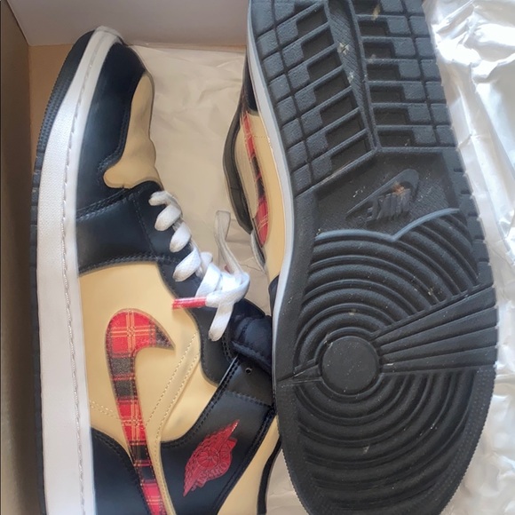 Jordan Air 1 Mid SE black and multi-color - Picture 3 of 4